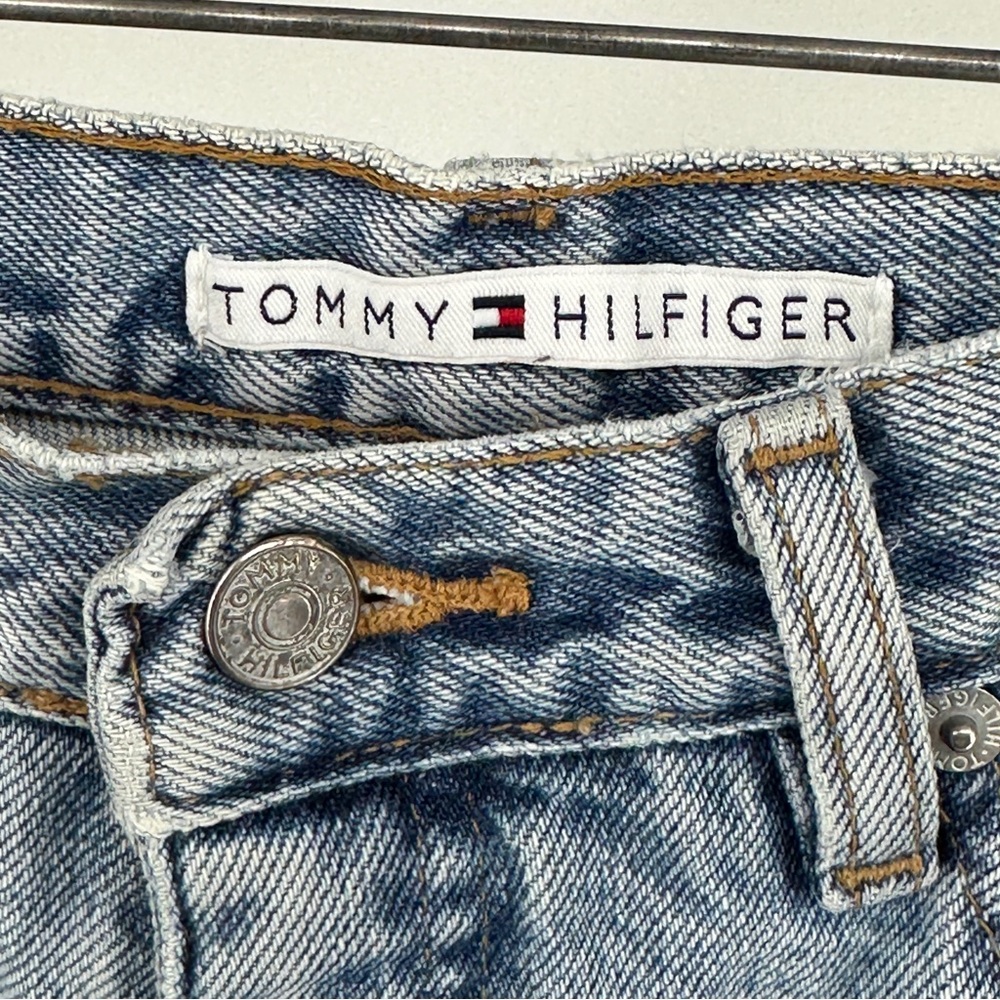 Vintage 90’s Tommy Hilfiger Light Blue Wash Women's Straight Leg Jeans Preppy - Picture 3 of 13